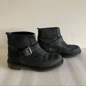 Topshop Black Classic Leather Boots Zips Buckles